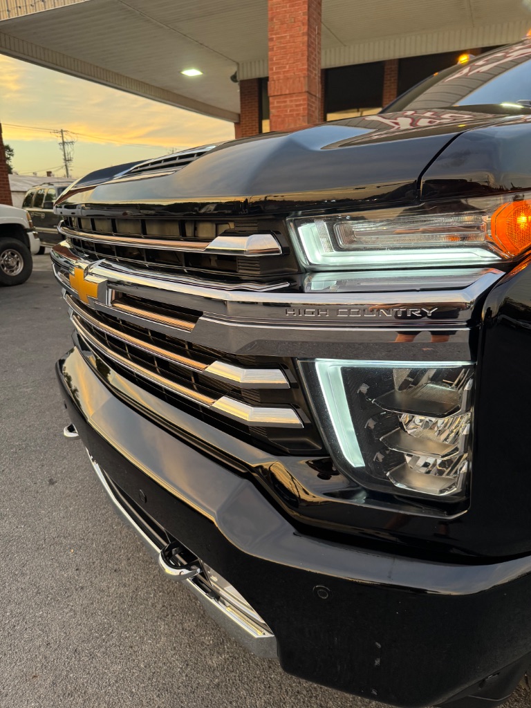 2021 Chevrolet Silverado - $36,900