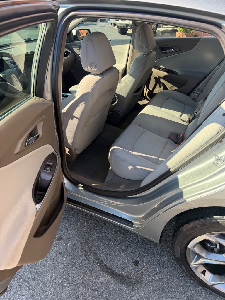 2024 Chevrolet Malibu - $14,900