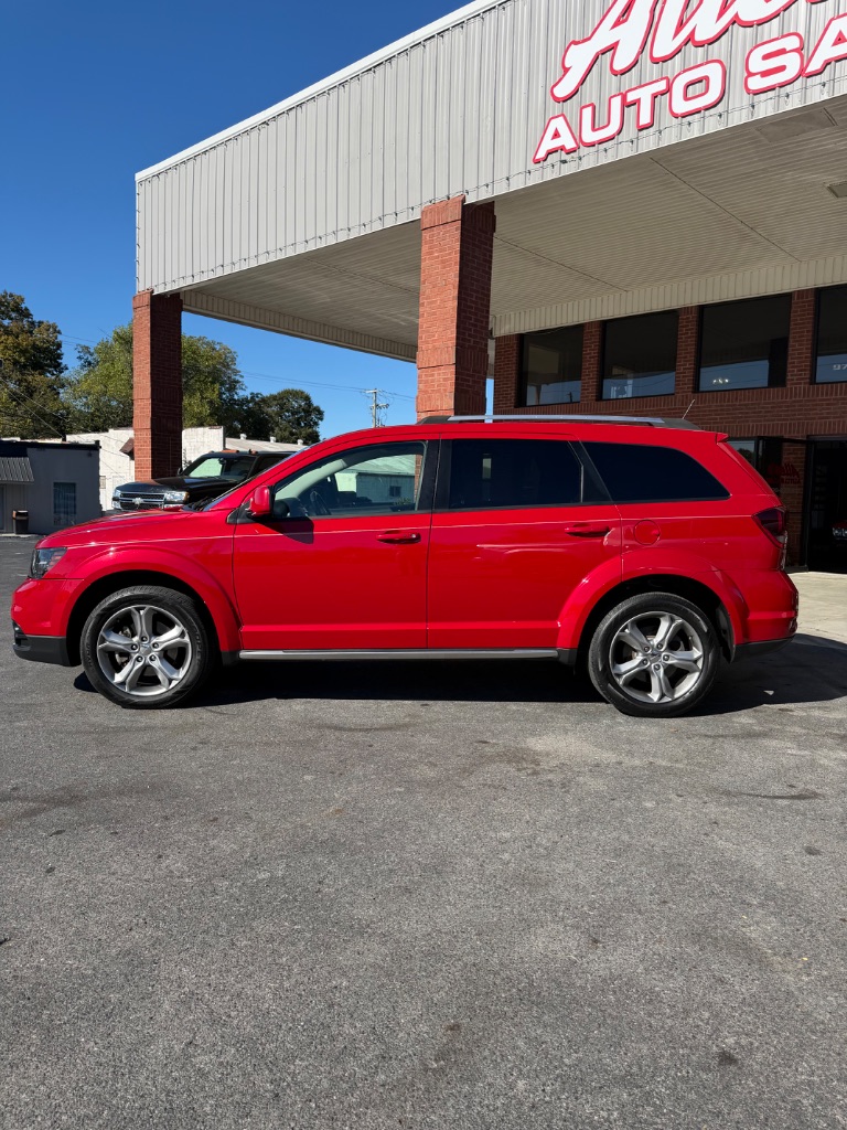 2017 Dodge Journey - $9,900