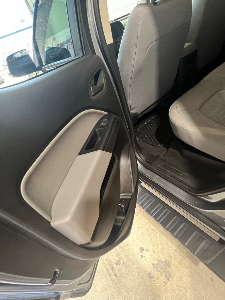 2022 Chevrolet Colorado - $21,600
