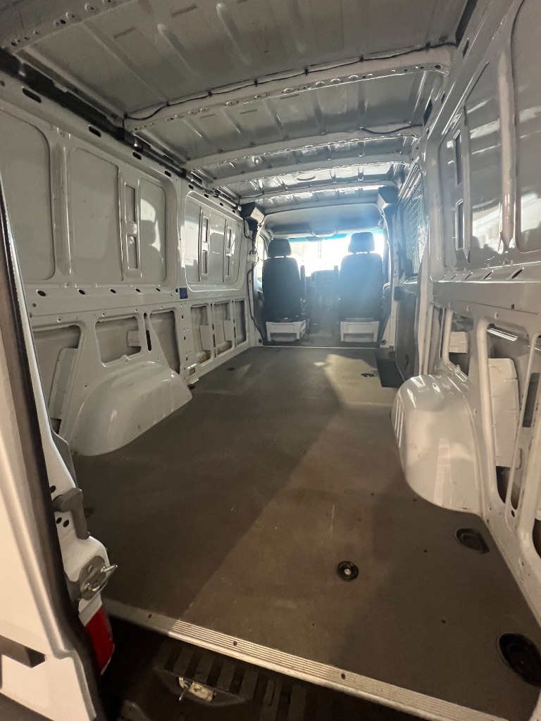2012 Mercedes-Benz 500 - $11,000