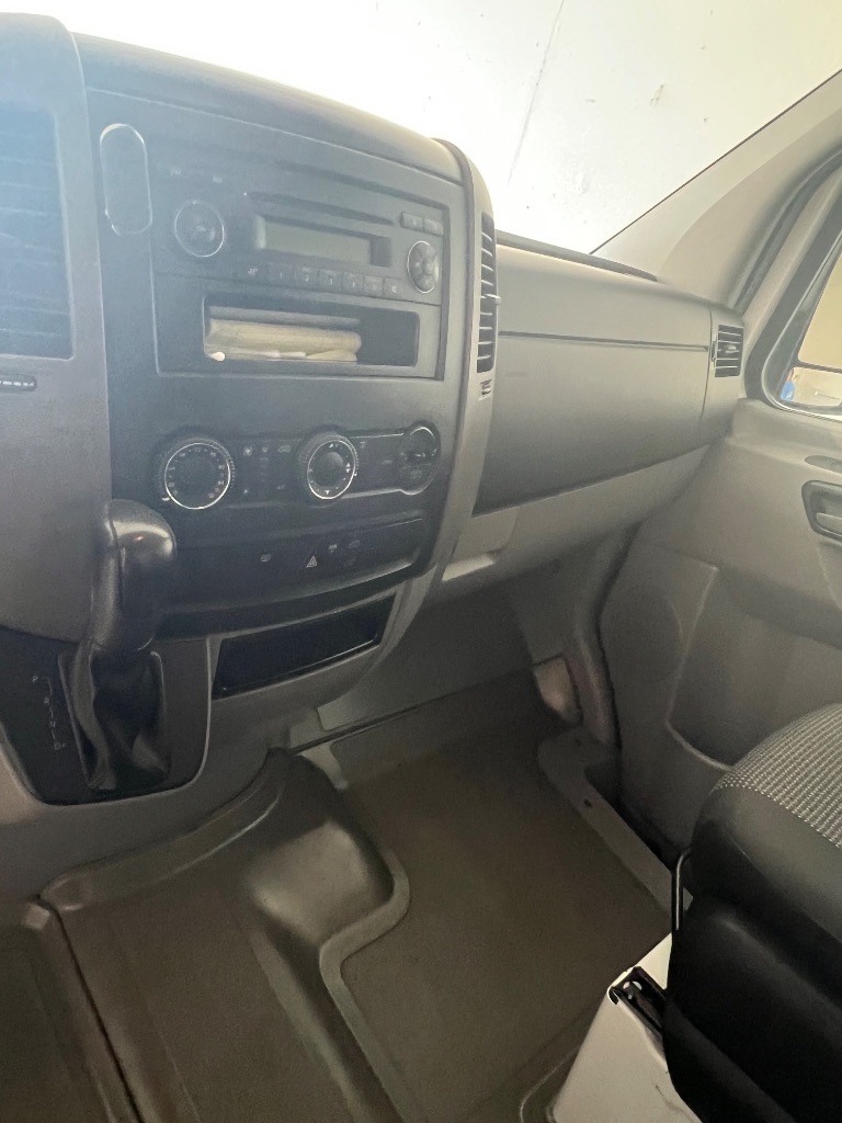 2012 Mercedes-Benz 500 - $11,000