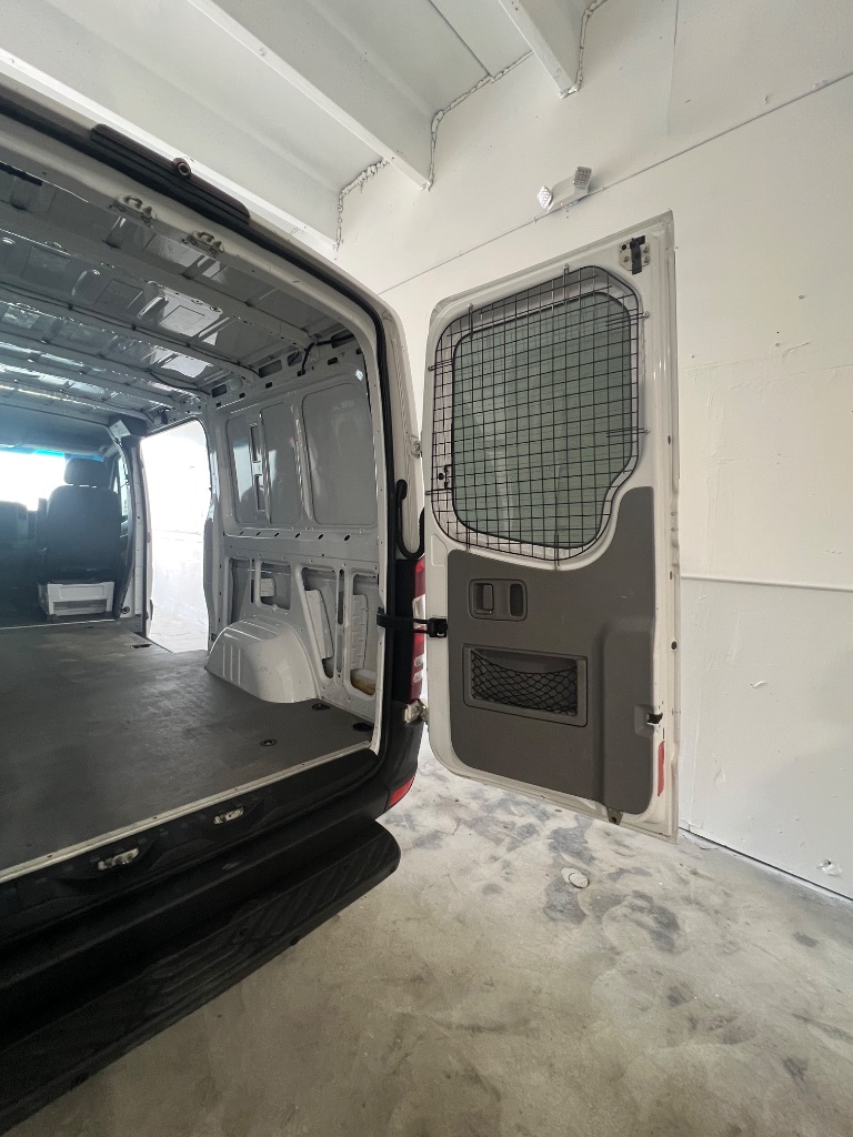 2012 Mercedes-Benz 500 - $11,000