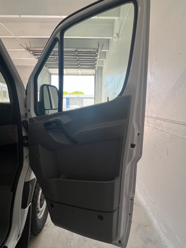 2012 Mercedes-Benz 500 - $11,000