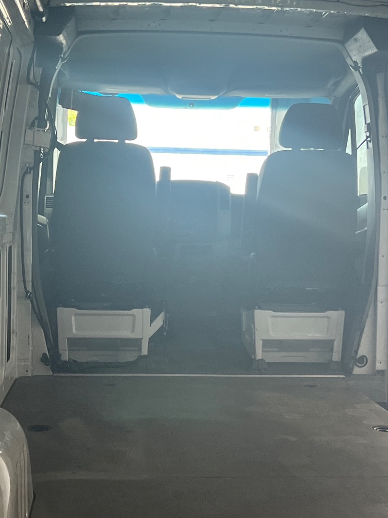 2012 Mercedes-Benz 500 - $11,000