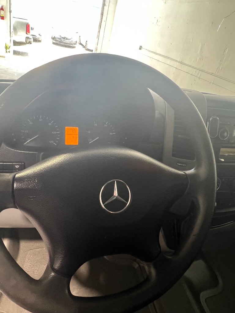 2012 Mercedes-Benz 500 - $11,000