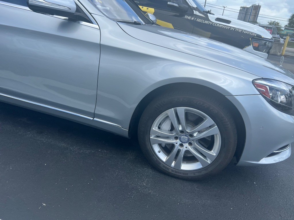 2017 Mercedes-Benz S-class - $26,500