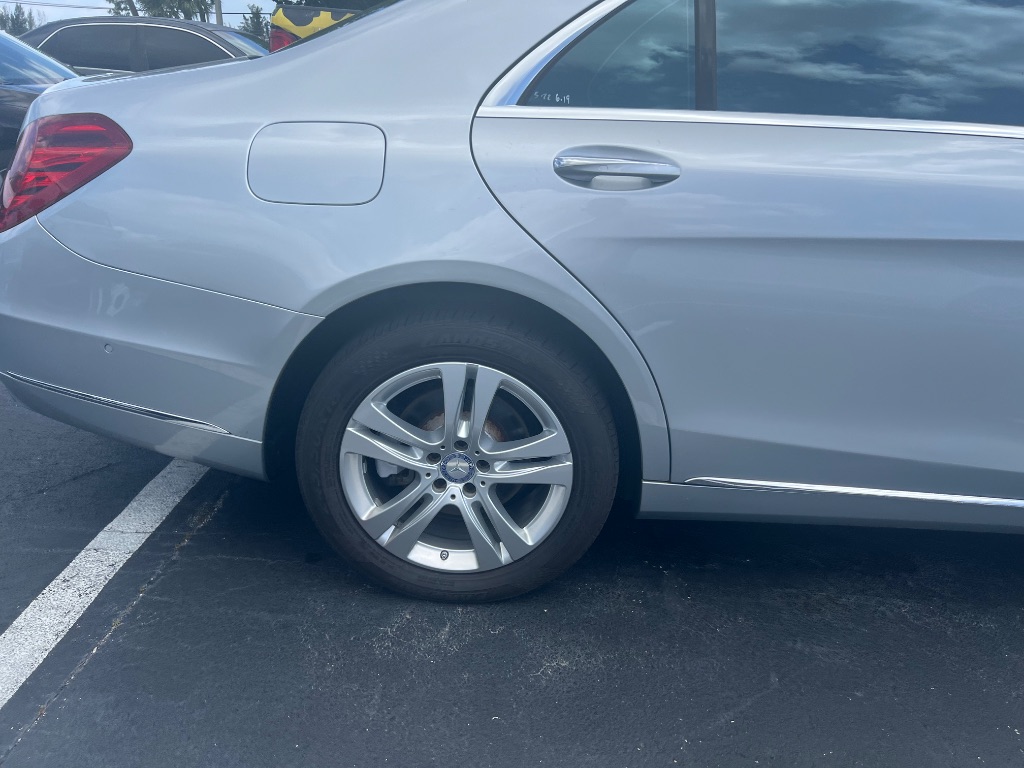 2017 Mercedes-Benz S-class - $26,500
