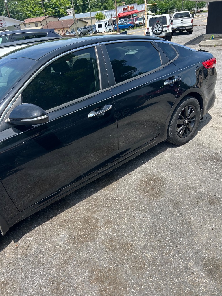 2016 Kia Optima - $8,740