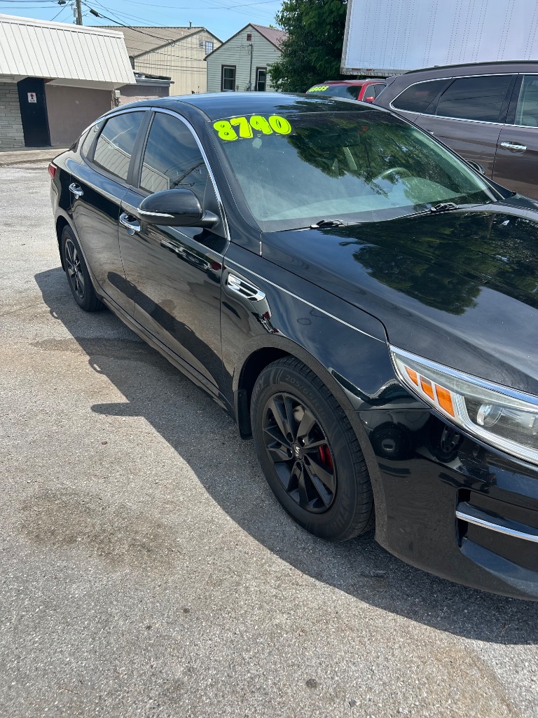 2016 Kia Optima - $8,740