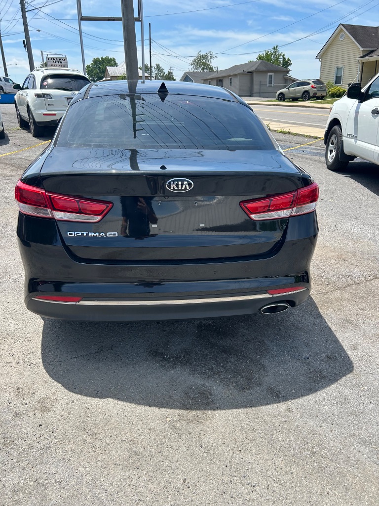 2016 Kia Optima - $8,740