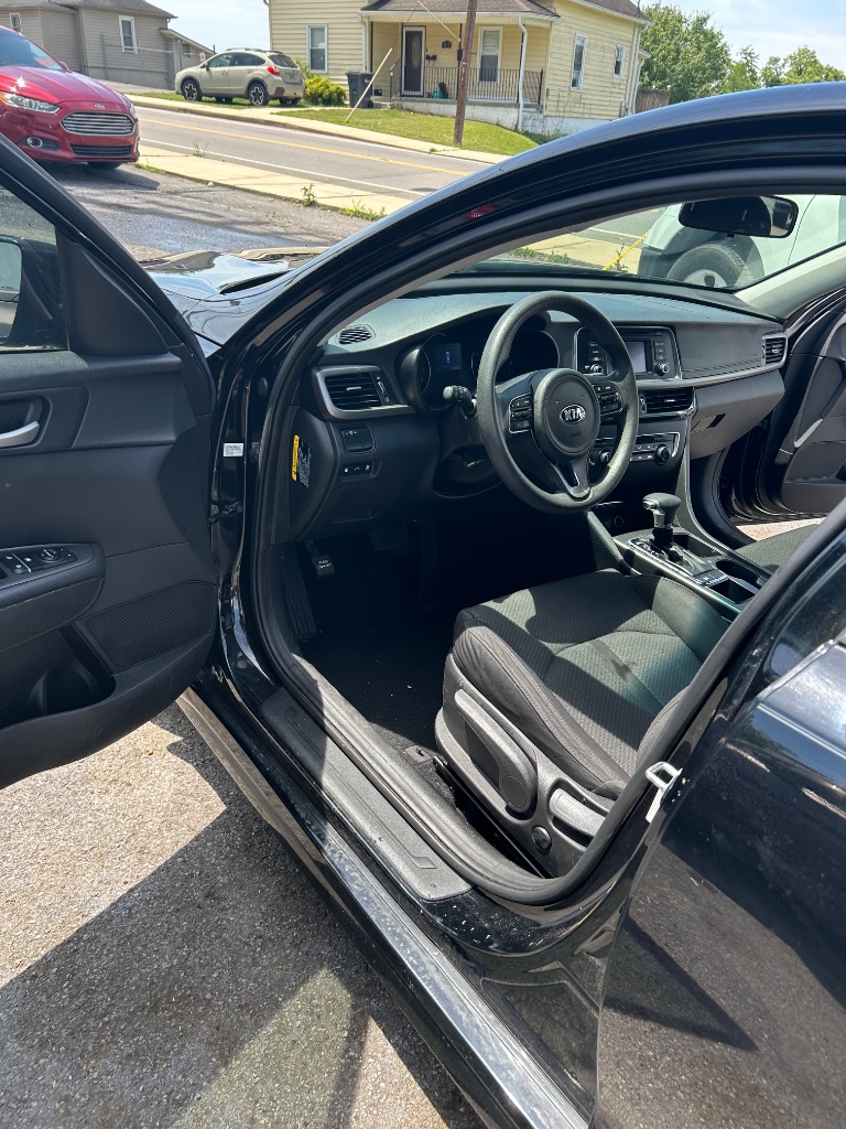 2016 Kia Optima - $8,740
