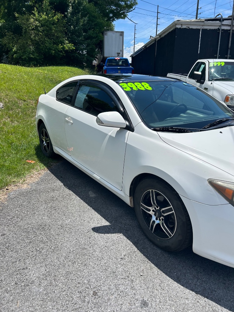 2005 Toyota Scion Tc - $3,988