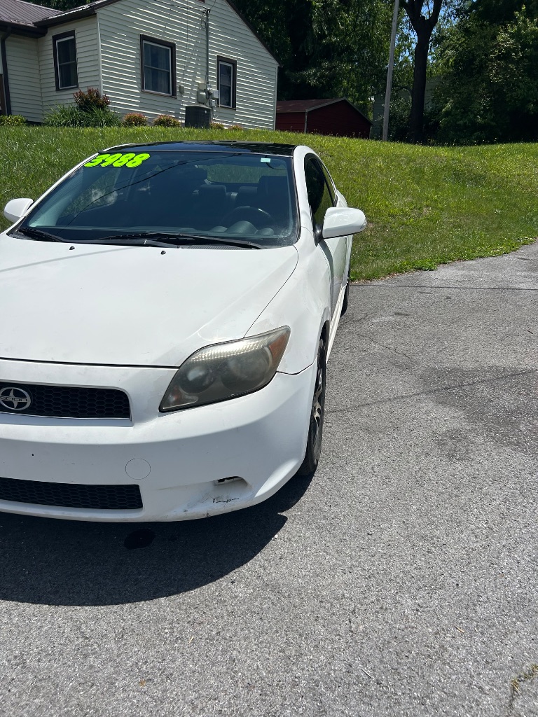 2005 Toyota Scion Tc - $3,988