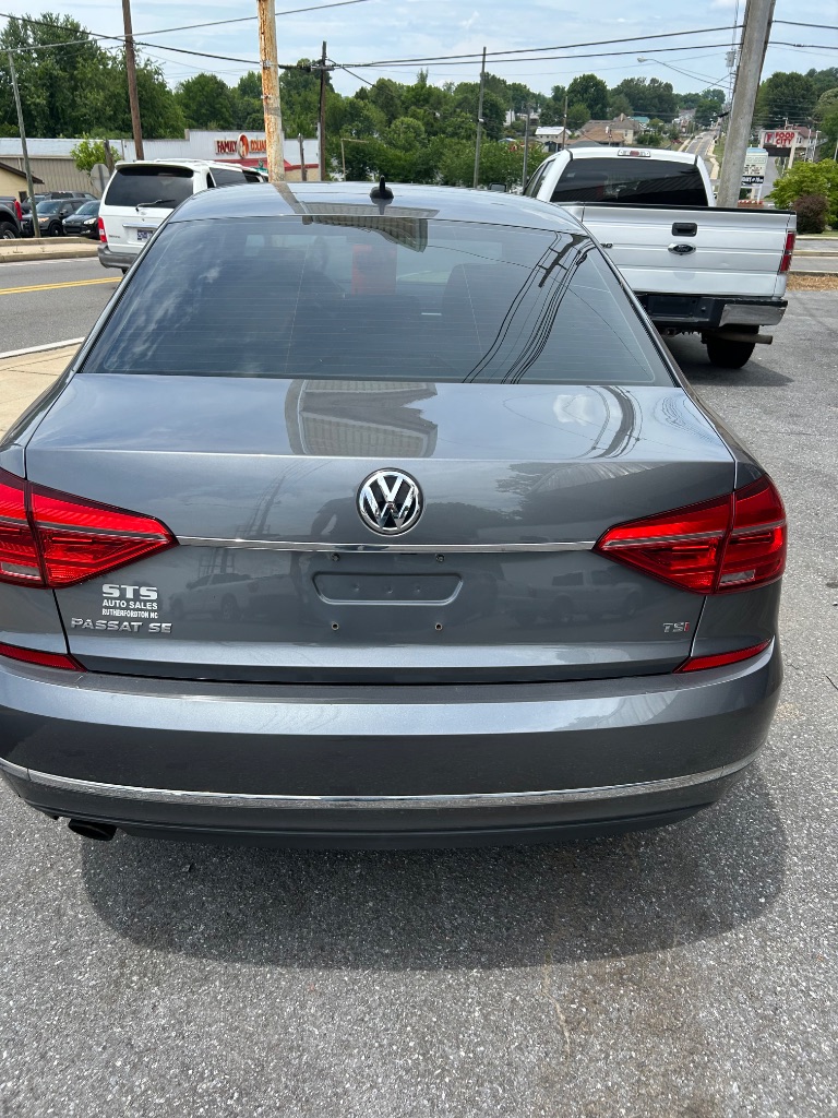 2016 Volkswagen Passat - $7,765