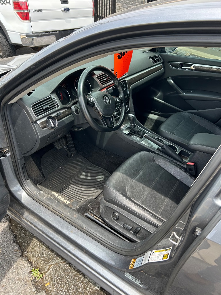 2016 Volkswagen Passat - $7,765