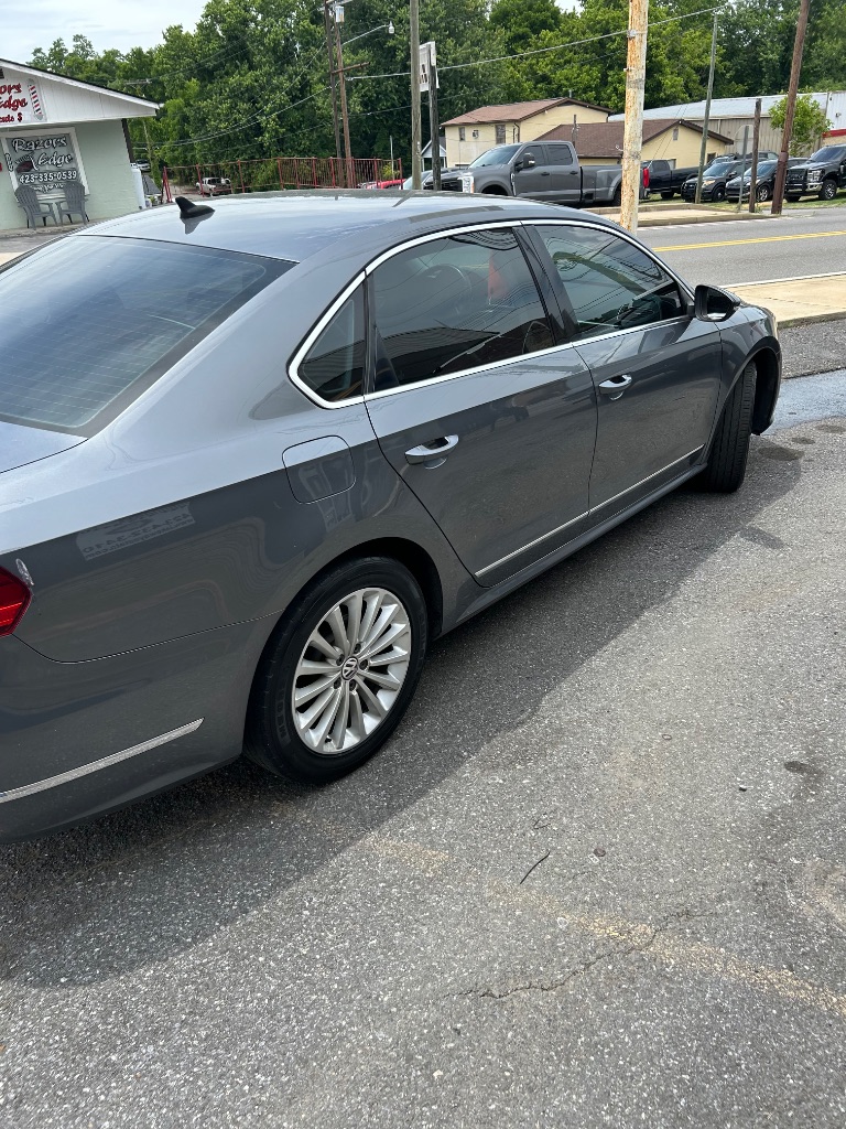 2016 Volkswagen Passat - $7,765