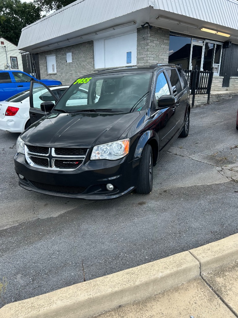 2017 Dodge Grand Caravan - $7,499