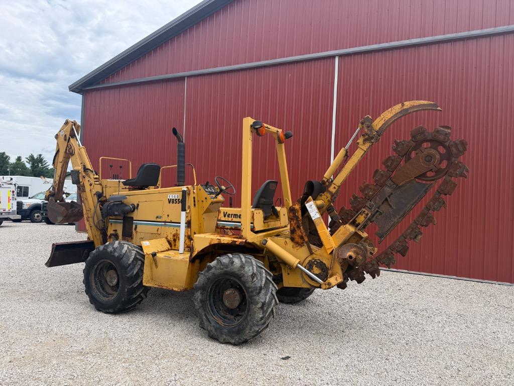 2005 Vermeer V8550a - $13,000