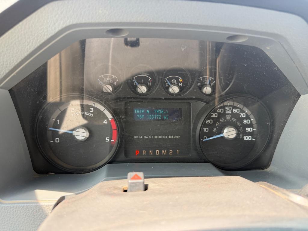 2015 Ford F-550 - $23,500