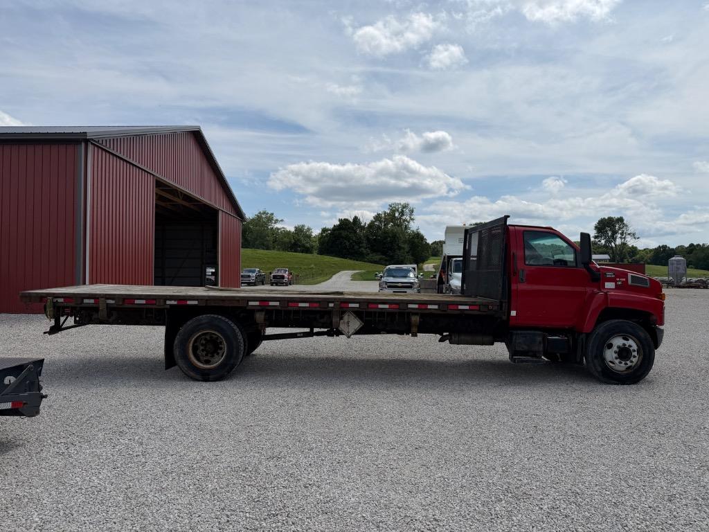 2006 GMC C6 - $8,500