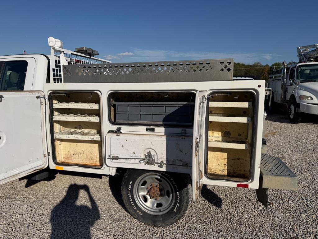 2019 Ford F-350 - $19,900