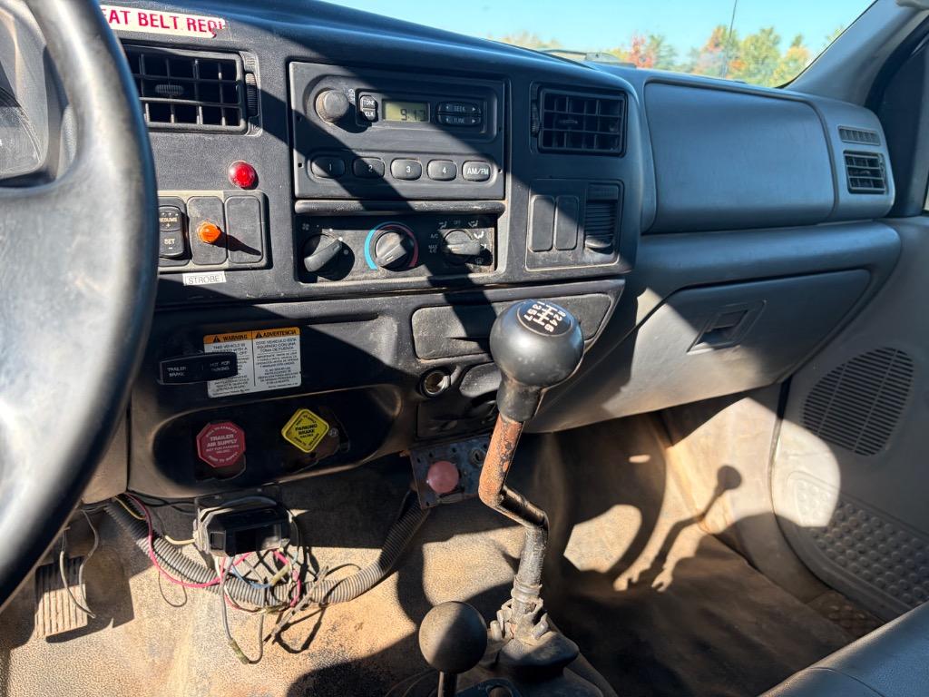 2008 Ford F-750 - $11,900