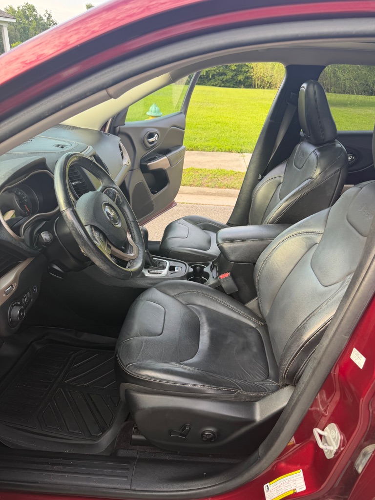 2018 Jeep Cherokee - $16,000
