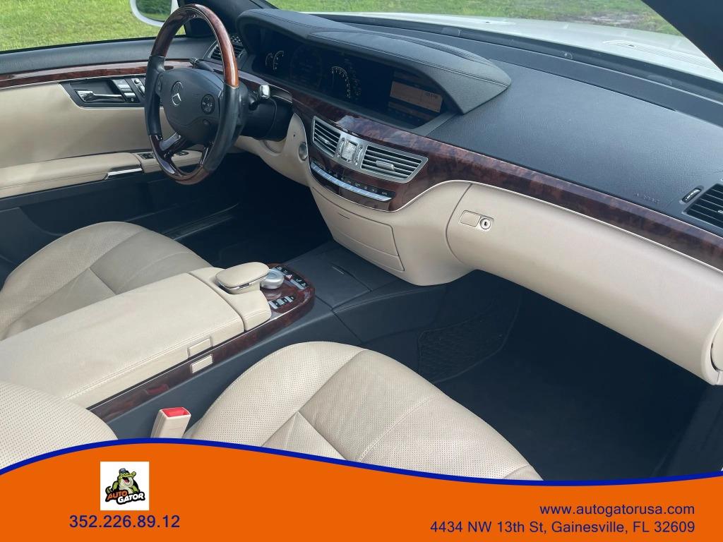 2009 Mercedes-Benz S-class - $12,994