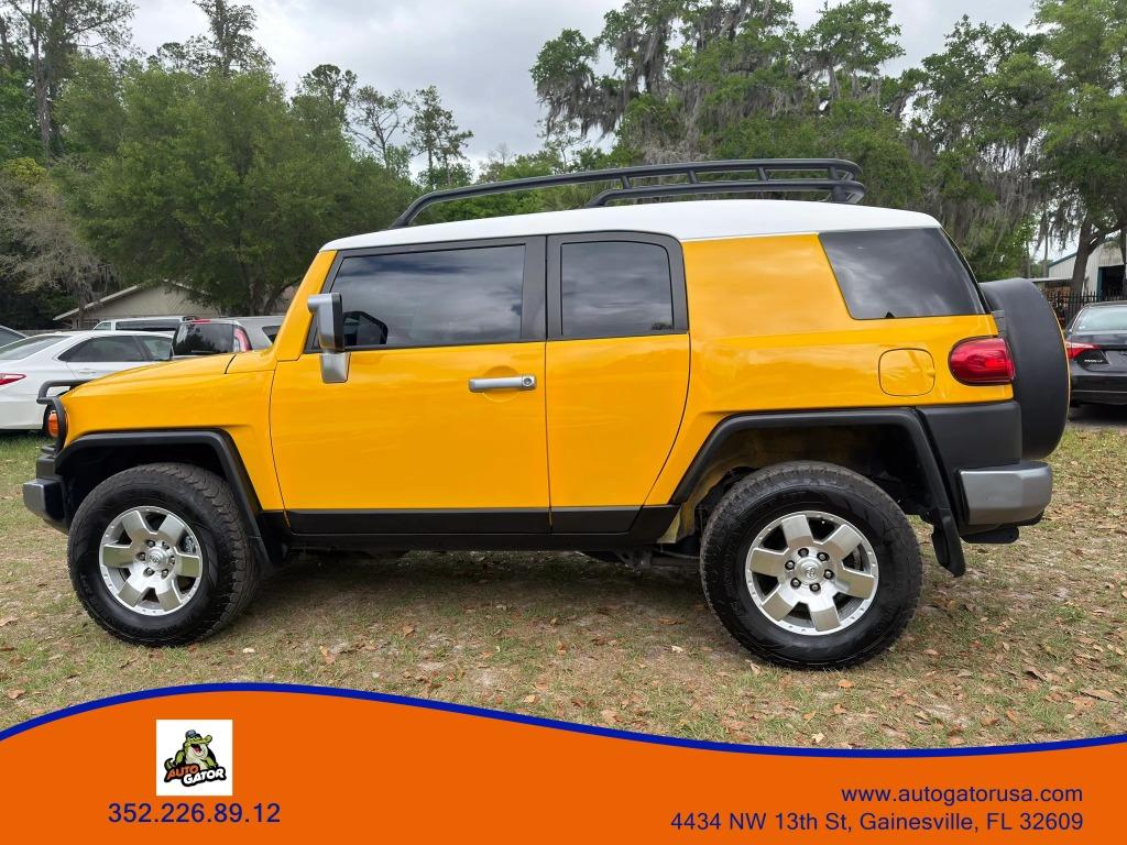 2007 Toyota FJ Cruiser - $17,995