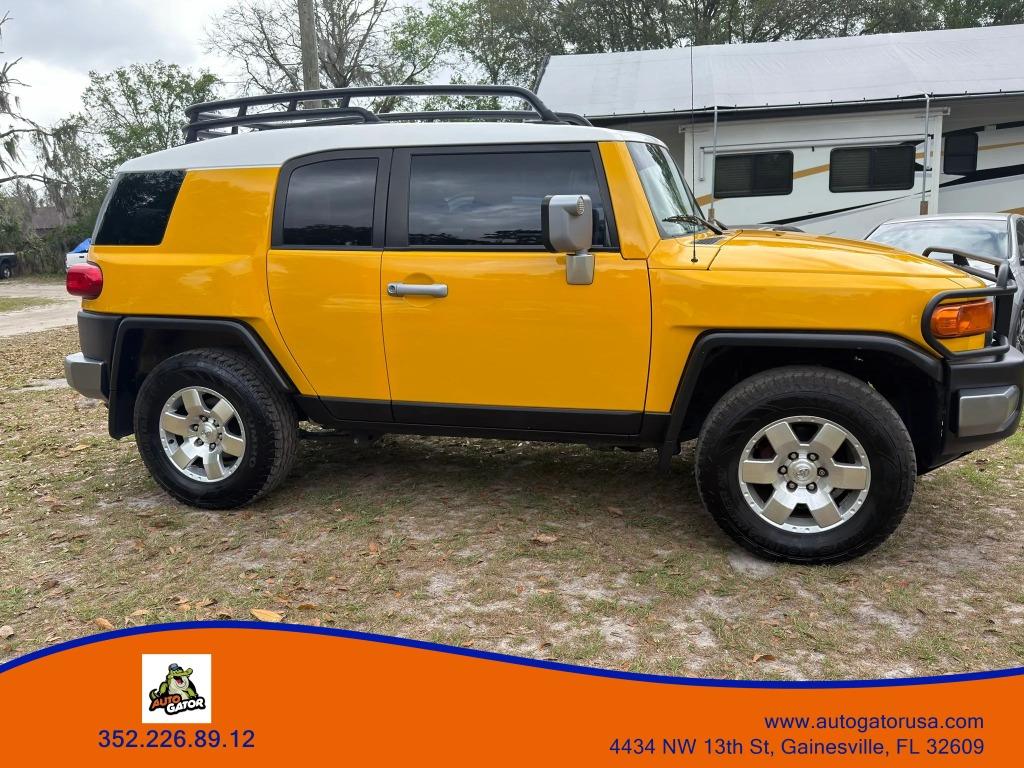 2007 Toyota FJ Cruiser - $17,995