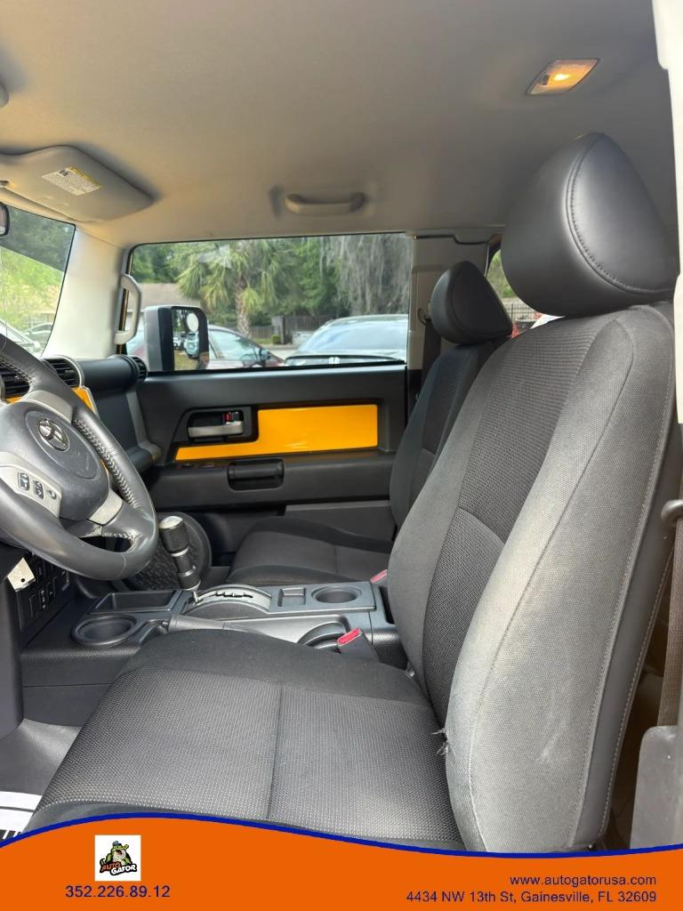 2007 Toyota FJ Cruiser - $17,995