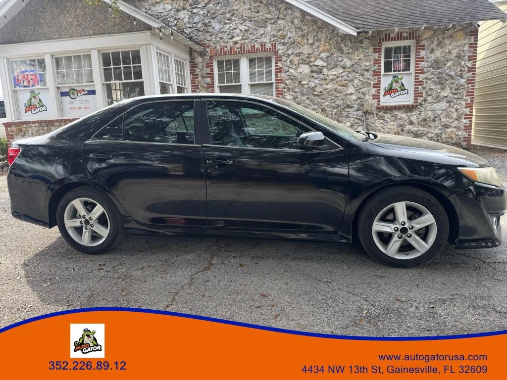 2013 Toyota Camry - $9,900