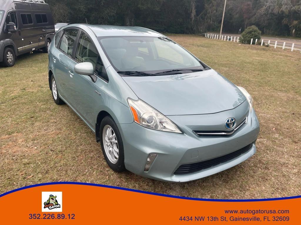 2014 Toyota Prius - $11,995