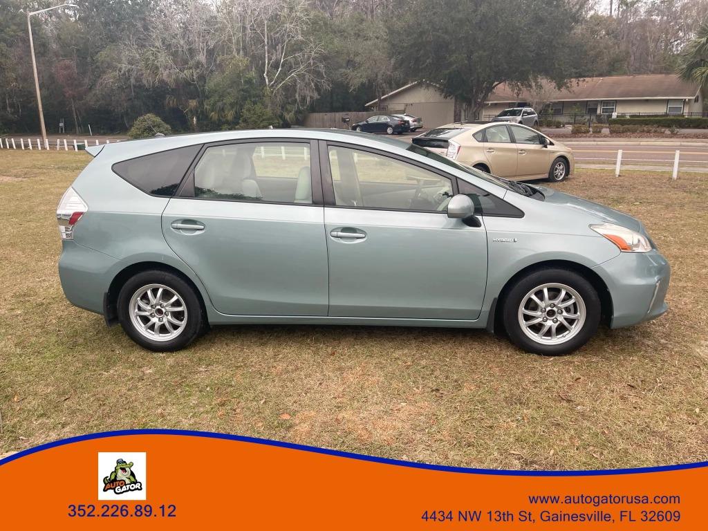 2014 Toyota Prius - $11,995
