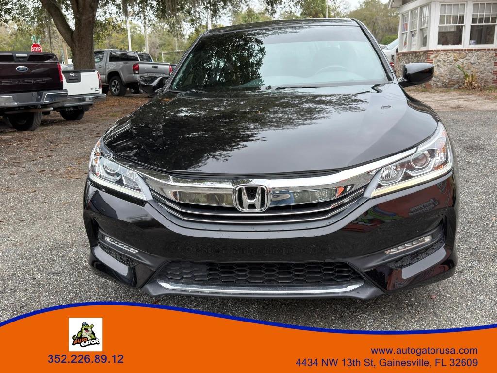 2017 Honda Accord - $15,990