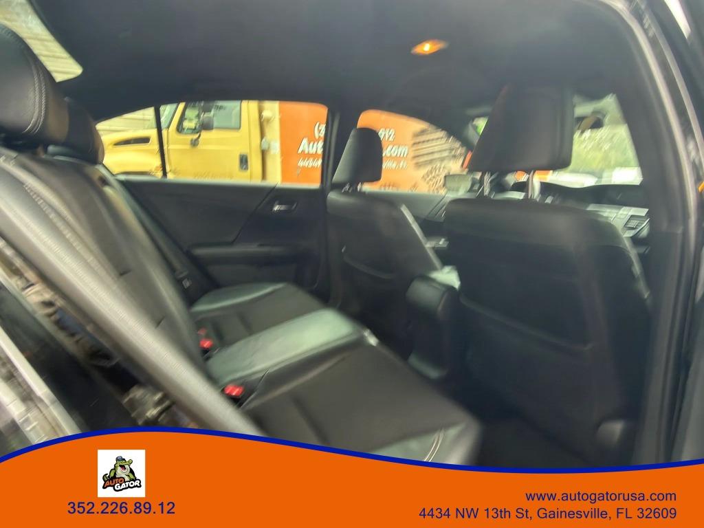 2017 Honda Accord - $15,990