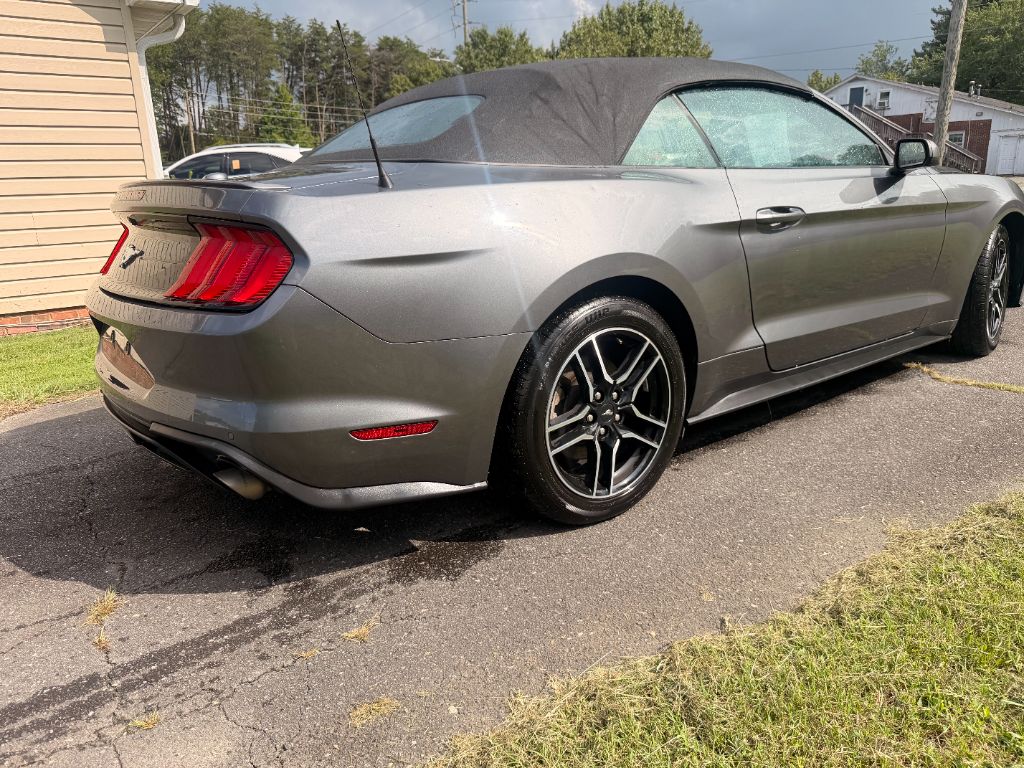 2022 Ford Mustang
