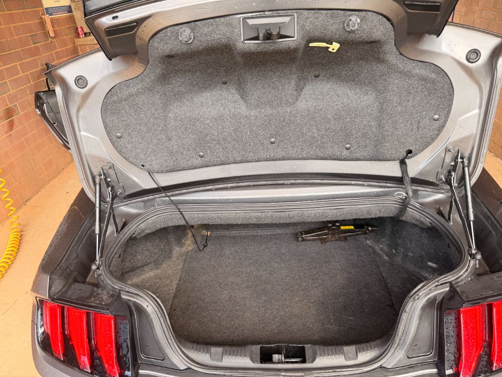 2022 Ford Mustang