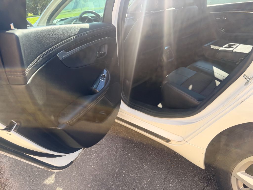 2018 Chevrolet Impala - $15,990