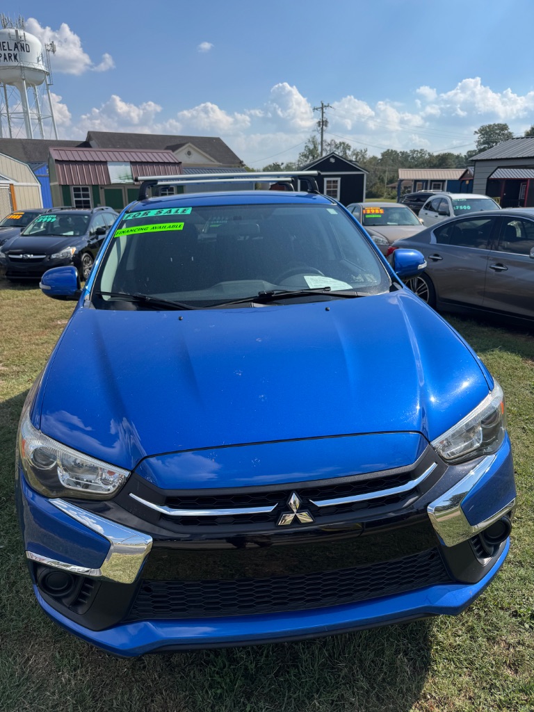 2018 Mitsubishi Outlander - $14,000