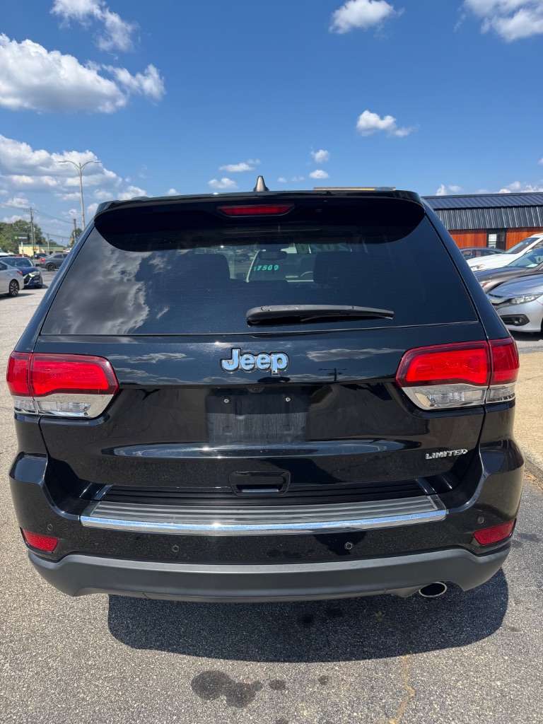 2020 Jeep Cherokee - $17,000