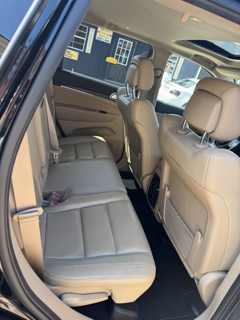 2020 Jeep Cherokee - $17,000