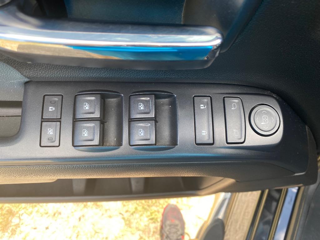 2017 GMC Sierra 1500 - $16,995