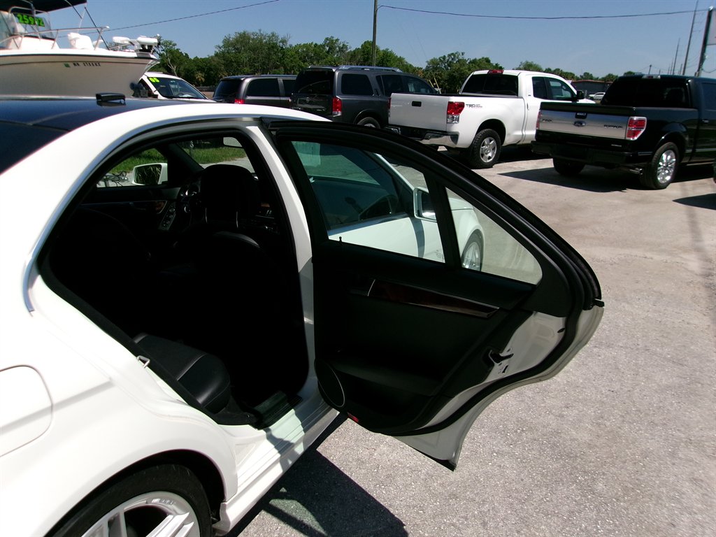 2012 Mercedes-Benz C-Class - $7,995
