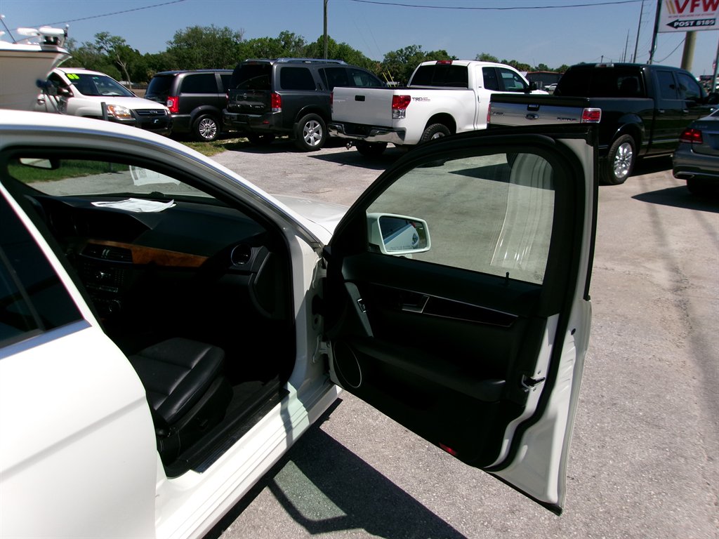 2012 Mercedes-Benz C-Class - $7,995