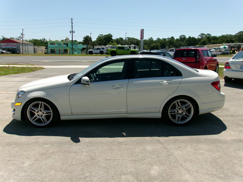 2012 Mercedes-Benz C-Class - $7,995