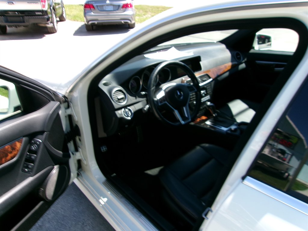 2012 Mercedes-Benz C-Class - $7,995