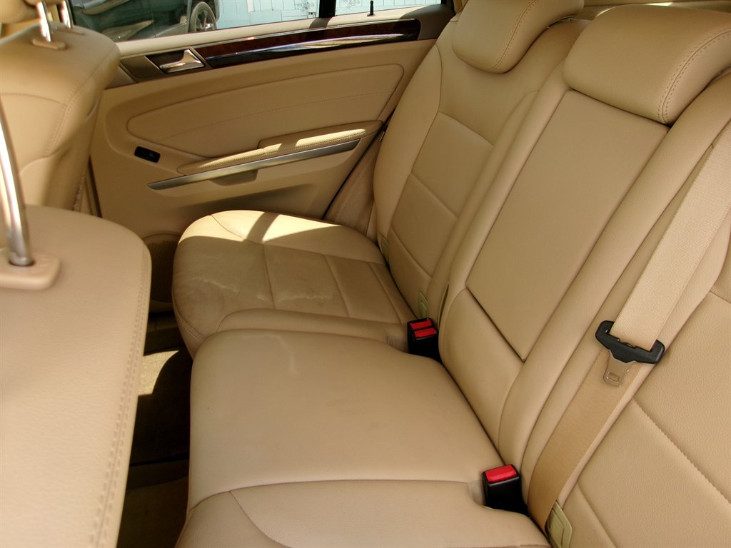 2010 Mercedes-Benz M-Class - $6,995