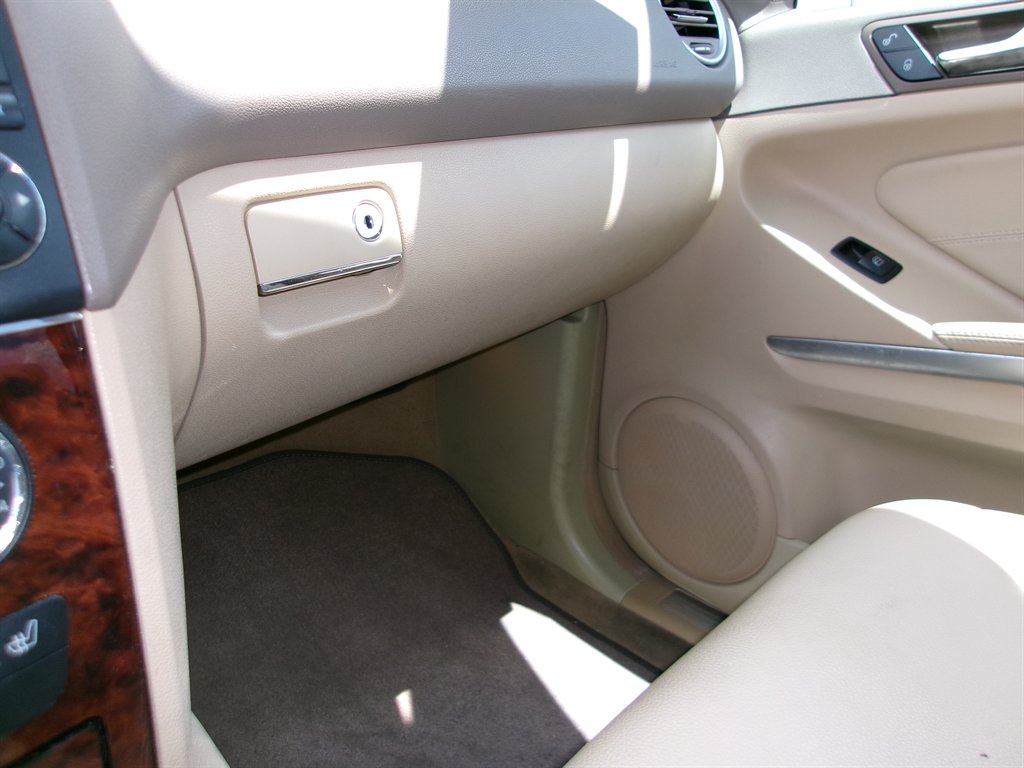 2010 Mercedes-Benz M-Class - $6,995